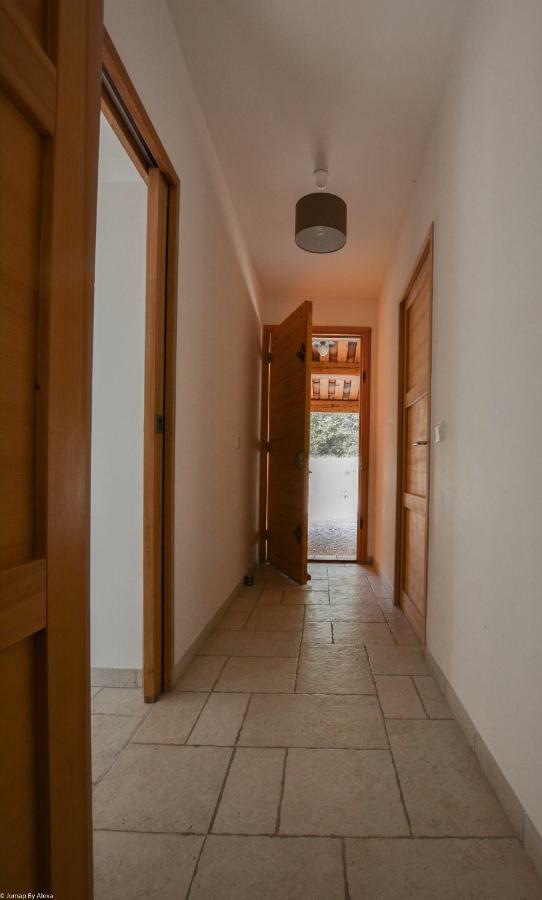 Campagne Ceres Bed & Breakfast Le Puy-Sainte-Réparade Екстериор снимка