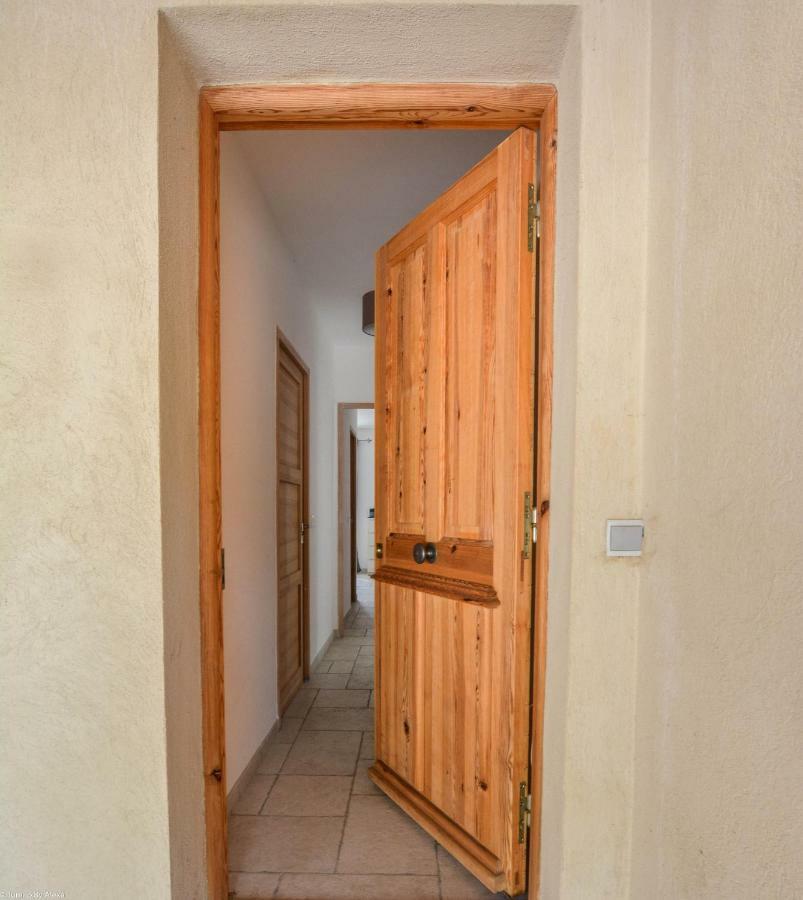 Campagne Ceres Bed & Breakfast Le Puy-Sainte-Réparade Екстериор снимка