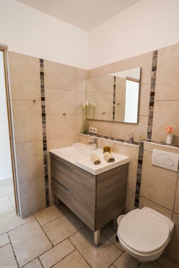 Campagne Ceres Bed & Breakfast Le Puy-Sainte-Réparade Екстериор снимка